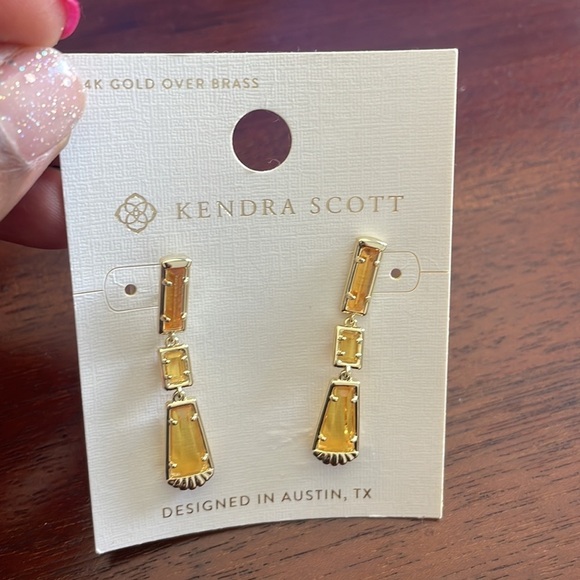 Kendra Scott Serena Linear Earrings  New Drop Tier Yellow Square New Sz OS - Picture 4 of 7